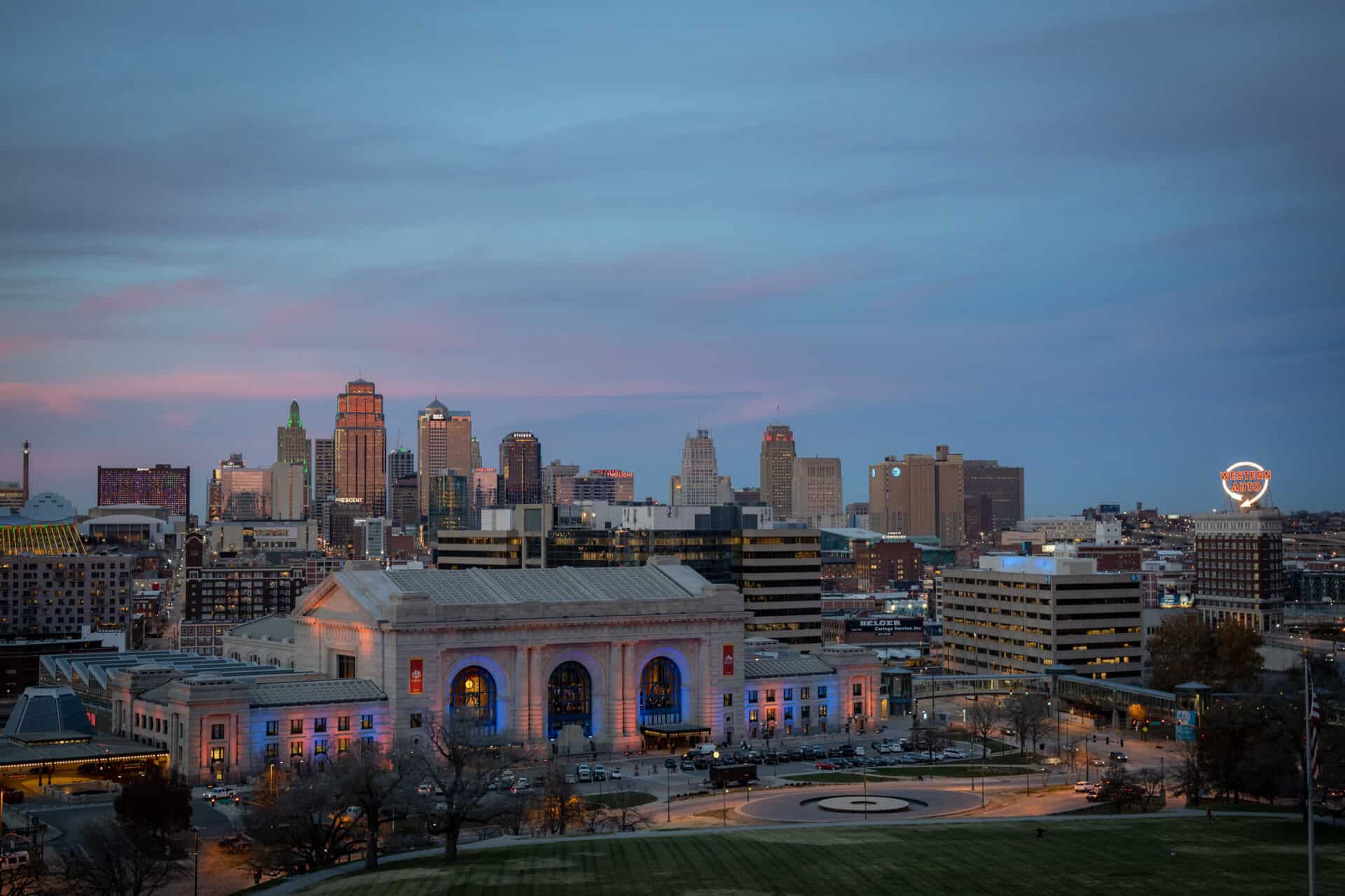 Beautiful view of Kansas City's downtown skyline, including the historic wester auto sign.